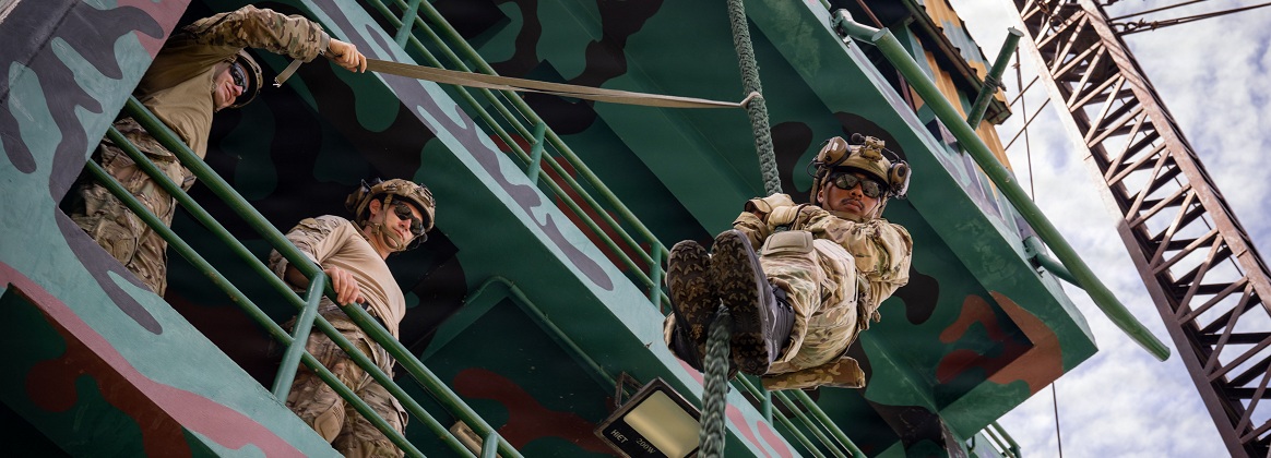 U.S. and Royal Thai Navy EOD teams perform fast rope maneuvers at CARAT 2026