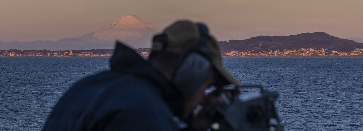 USS Dewey conducts Sea and Anchor evolution in Tokyo Bay