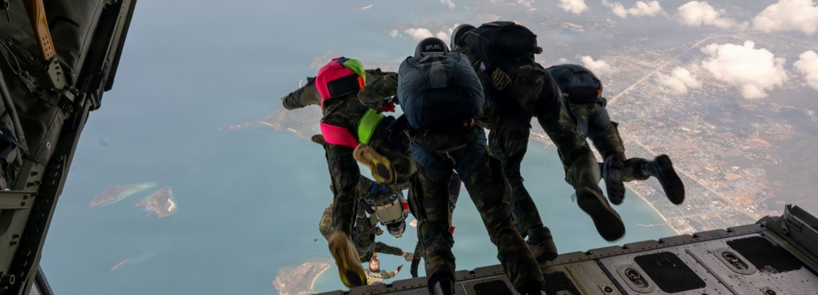 U.S. and Royal Thai Navies conduct freefall jump operations during CG26